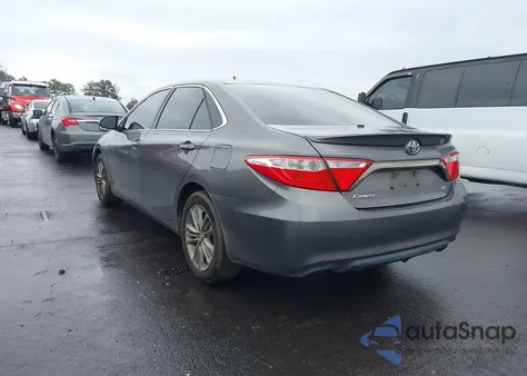 2016 Toyota Camry Se z USA, uszkodzony, nr VIN 4T1BF1FK5GU544966